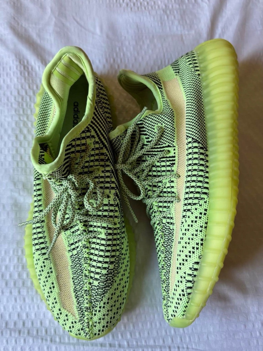 Adidas Yeezy Boost 350 V2 Yeezreel (– Size 11 /5
US - Picture 3 of 7